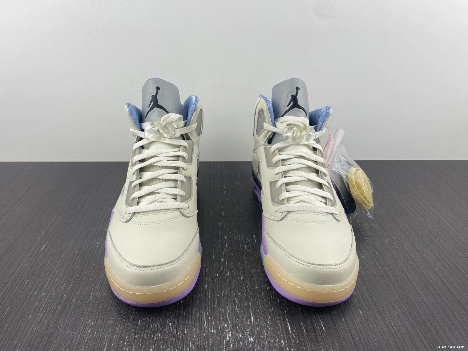 The We 5 Air DJ Best DV4982-175 Khaled Jordan 0330